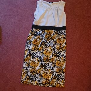 Floral Sleeveless Dress with Black and Yellow Pattern